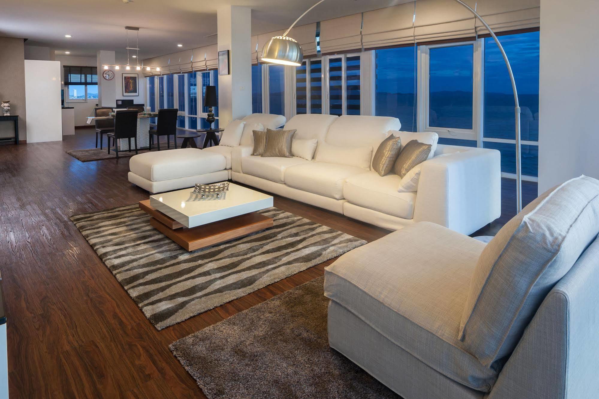 Musselana Condominium Pantai Jomtien Luaran gambar